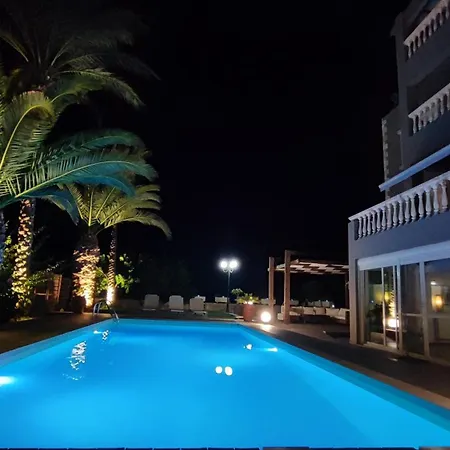 Living E-motion Villa Goúrnes